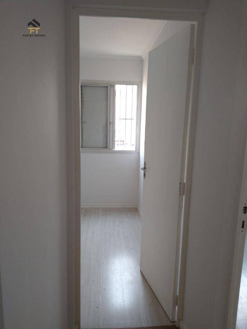 Apartamento para alugar com 2 quartos, 35m² - Foto 8