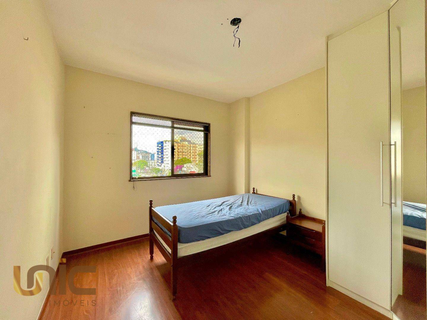 Apartamento à venda com 3 quartos, 121m² - Foto 9