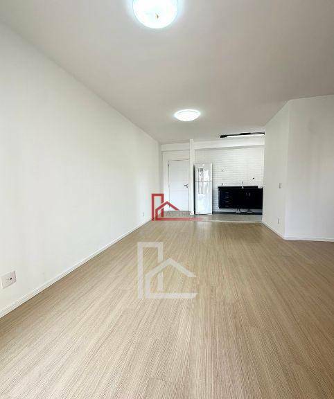 Apartamento à venda com 2 quartos, 74m² - Foto 3