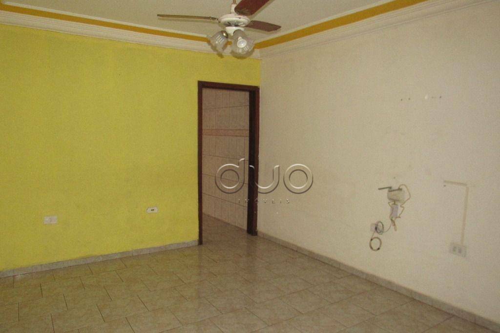 Casa à venda com 2 quartos, 100m² - Foto 2