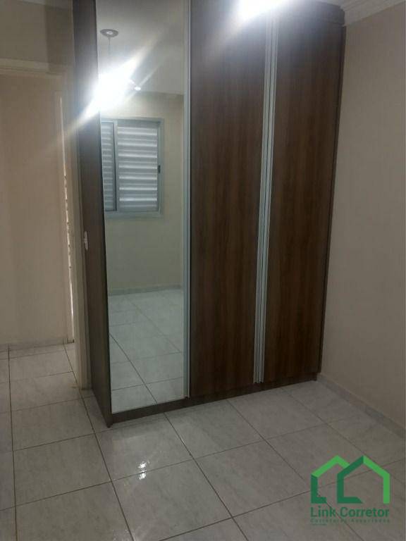 Apartamento para alugar com 2 quartos, 50m² - Foto 11