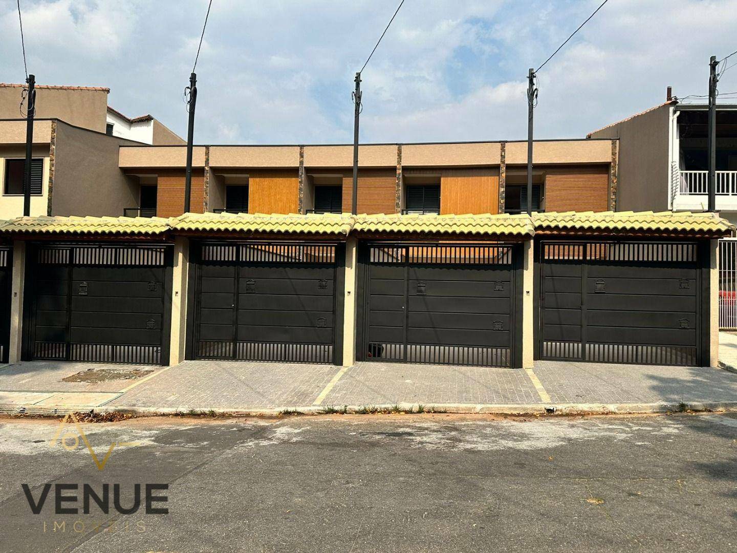 Sobrado à venda com 2 quartos, 84m² - Foto 1