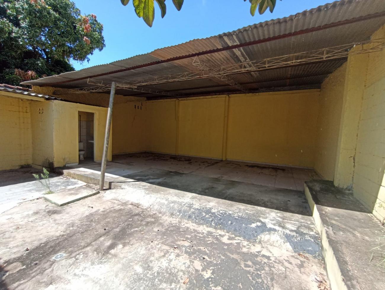 Casa à venda com 2 quartos, 160m² - Foto 7