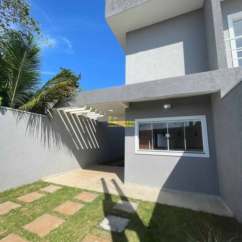 Casa à venda com 3 quartos, 14m² - Foto 1