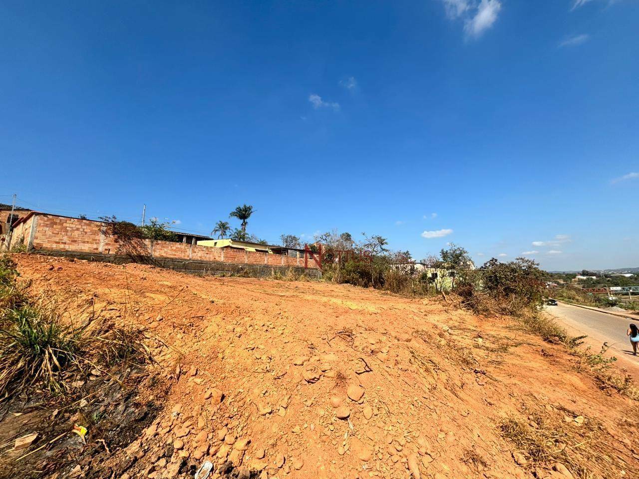 Terreno à venda, 360M2 - Foto 1