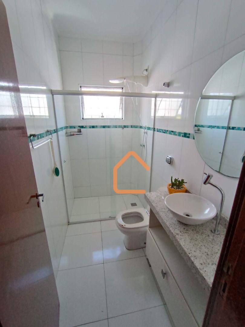 Apartamento para alugar com 3 quartos, 150m² - Foto 10