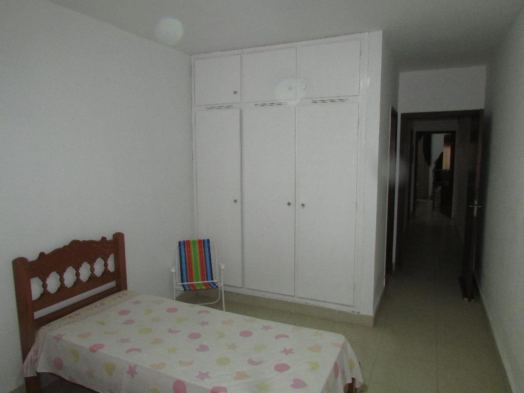 Casa à venda com 3 quartos, 179m² - Foto 15