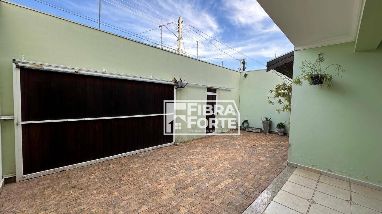 Casa à venda com 4 quartos, 287m² - Foto 5