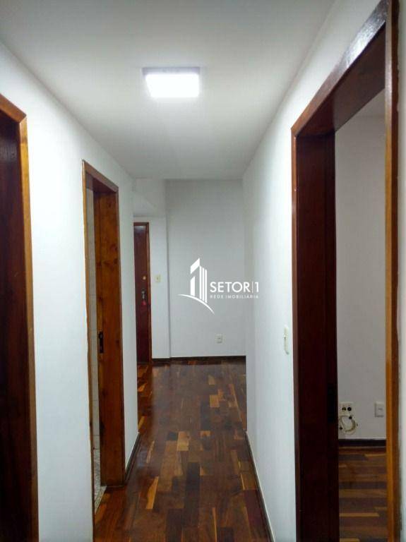 Apartamento para alugar com 3 quartos, 110m² - Foto 18