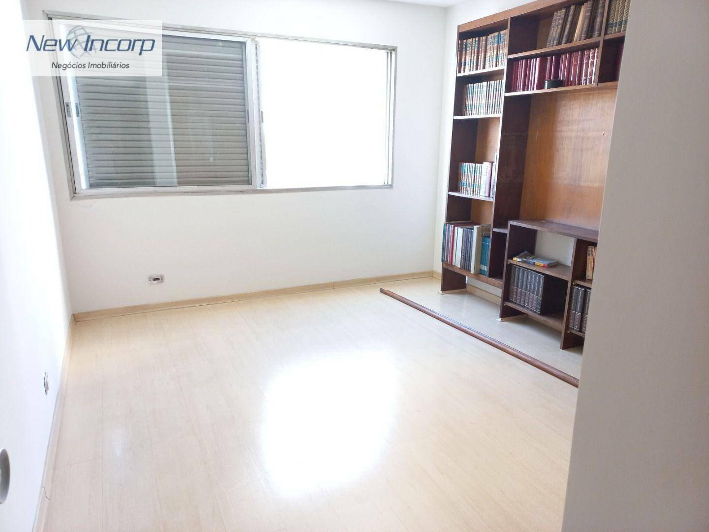 Apartamento à venda com 3 quartos, 176m² - Foto 15