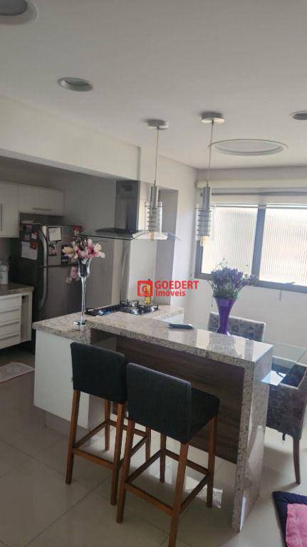 Apartamento para alugar com 4 quartos, 168m² - Foto 5