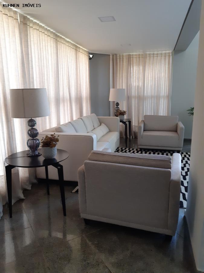 Apartamento à venda com 3 quartos, 260m² - Foto 10