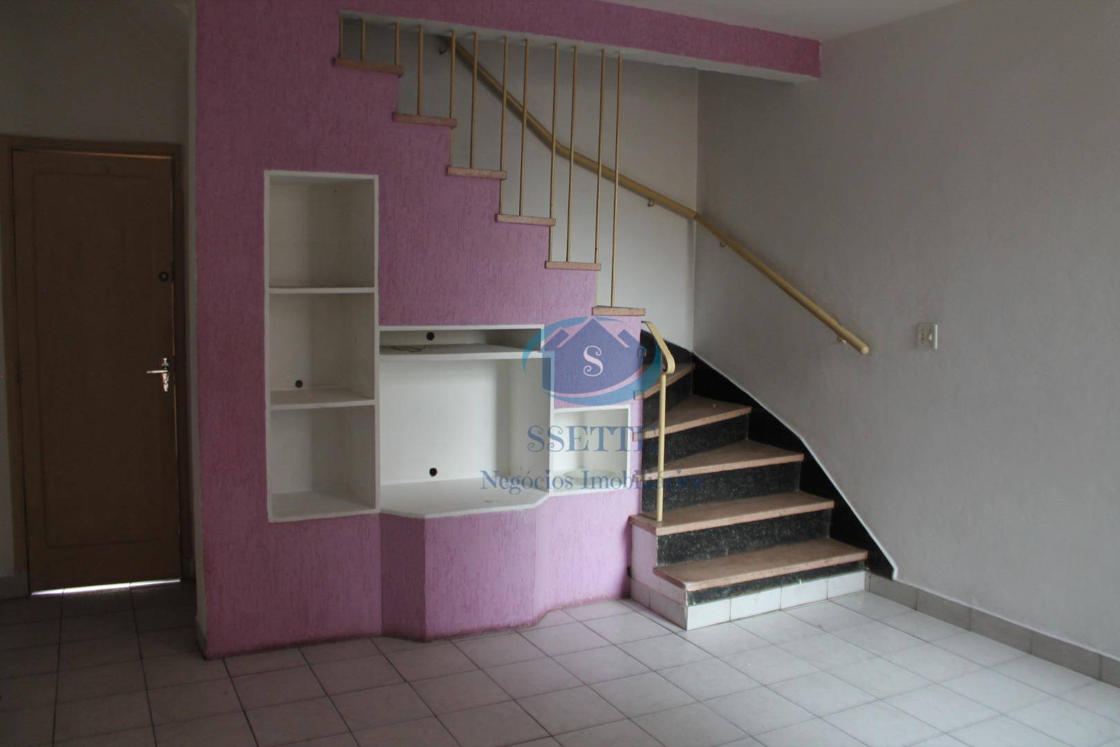 Sobrado para alugar com 3 quartos, 130m² - Foto 1