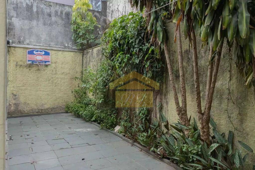 Casa à venda e aluguel com 5 quartos, 205m² - Foto 13