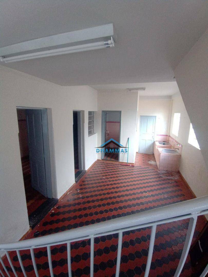 Casa à venda com 3 quartos, 240m² - Foto 22