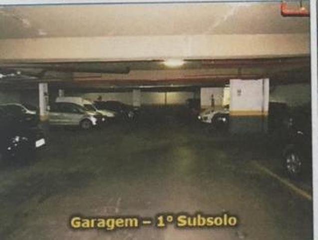 Prédio Inteiro à venda com 1 quarto, 700m² - Foto 13