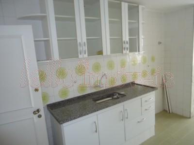 Apartamento para alugar com 2 quartos, 96m² - Foto 12