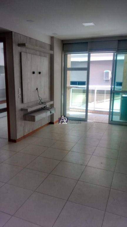 Apartamento à venda com 2 quartos, 70m² - Foto 1