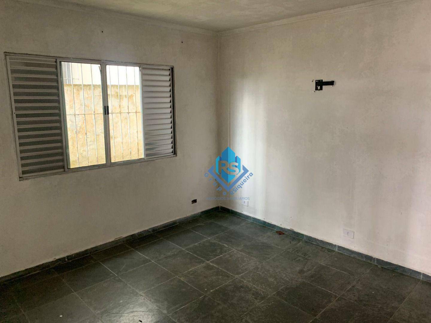 Casa para alugar com 2 quartos, 80m² - Foto 8