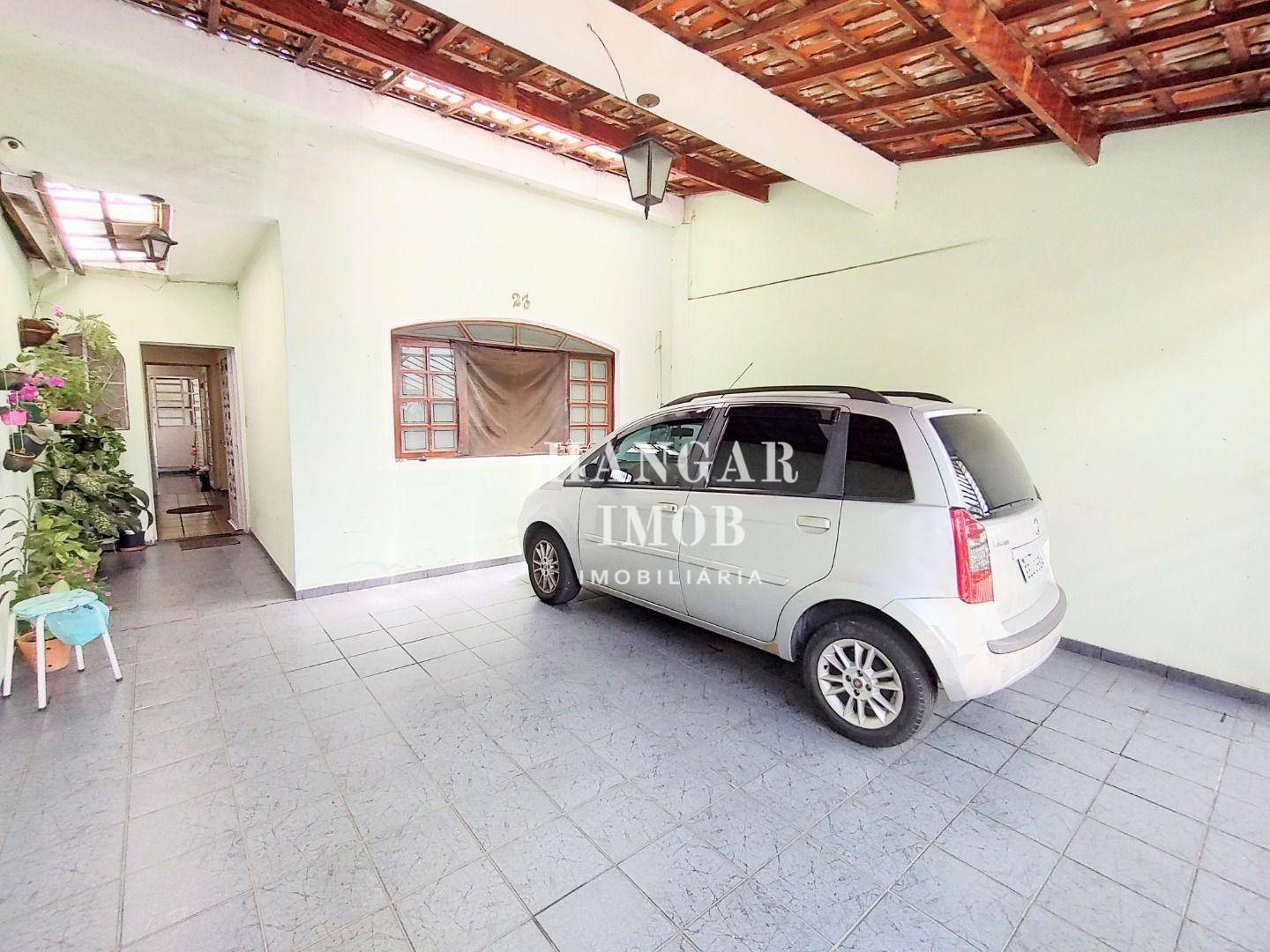 Casa à venda com 4 quartos, 180m² - Foto 3