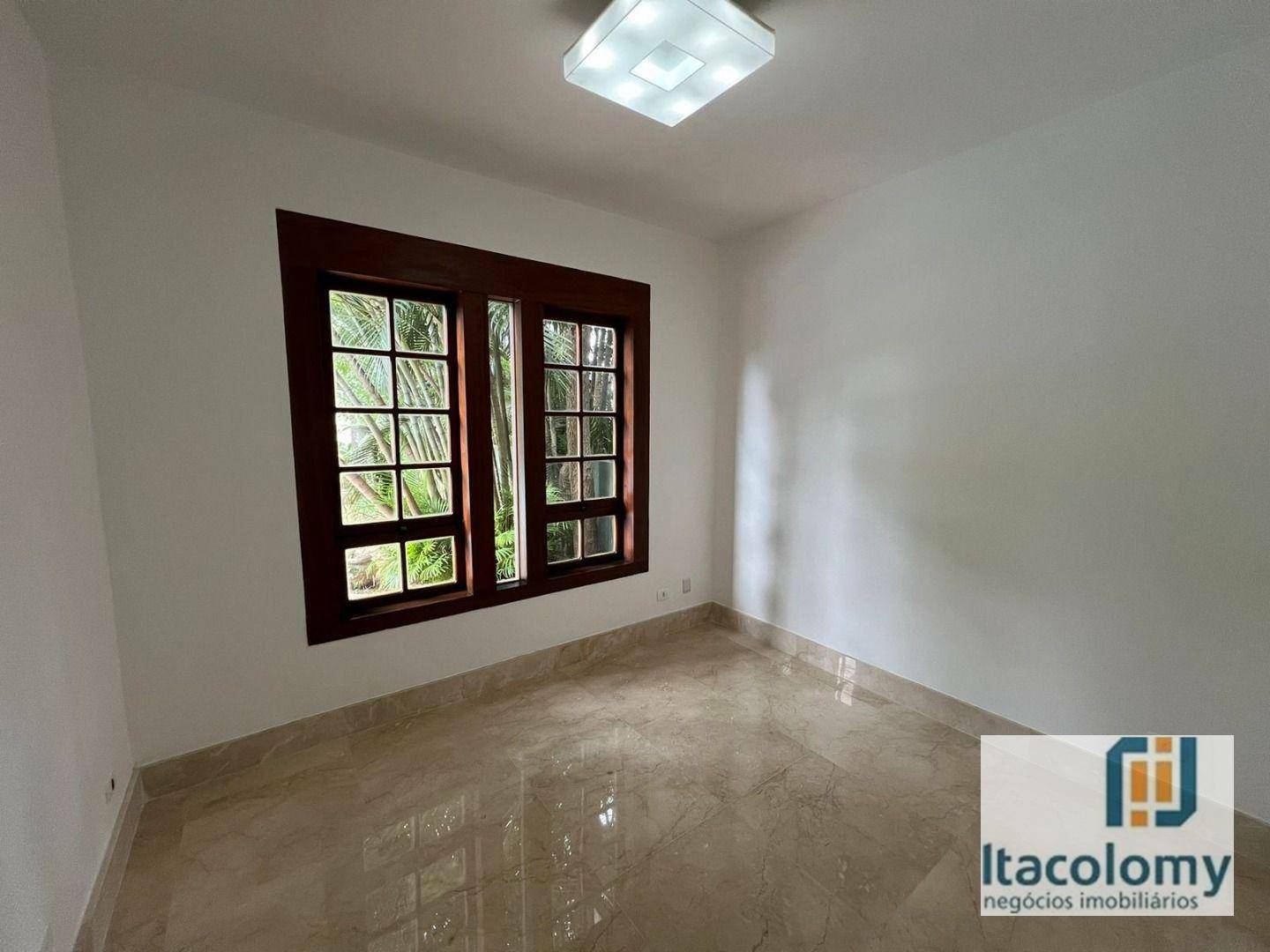 Casa de Condomínio para alugar com 4 quartos, 450m² - Foto 17