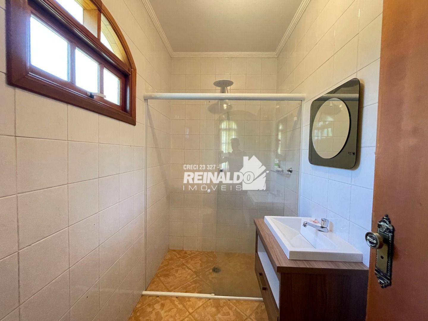 Casa de Condomínio à venda com 4 quartos, 360m² - Foto 3