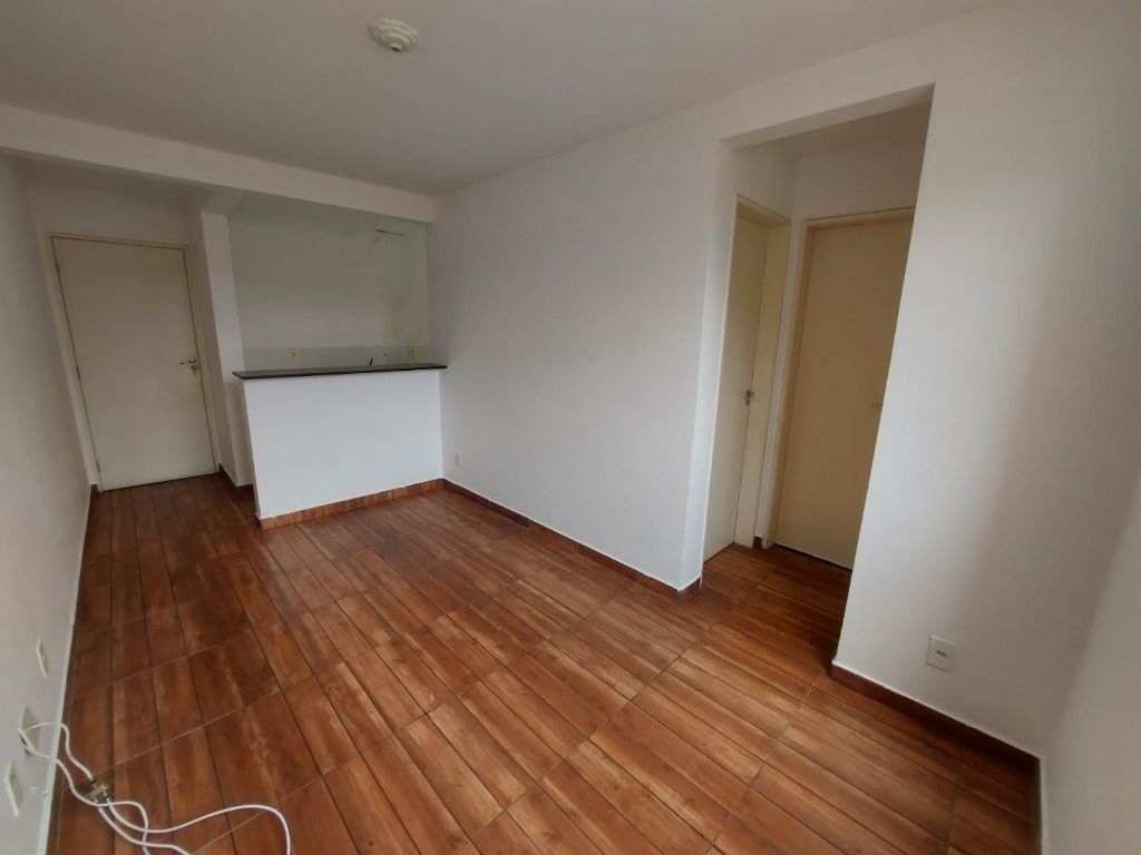 Apartamento para alugar com 2 quartos, 45m² - Foto 2