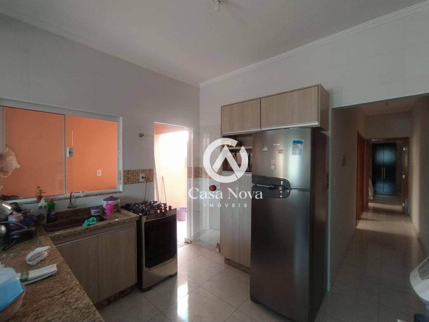 Casa à venda com 2 quartos, 67m² - Foto 4