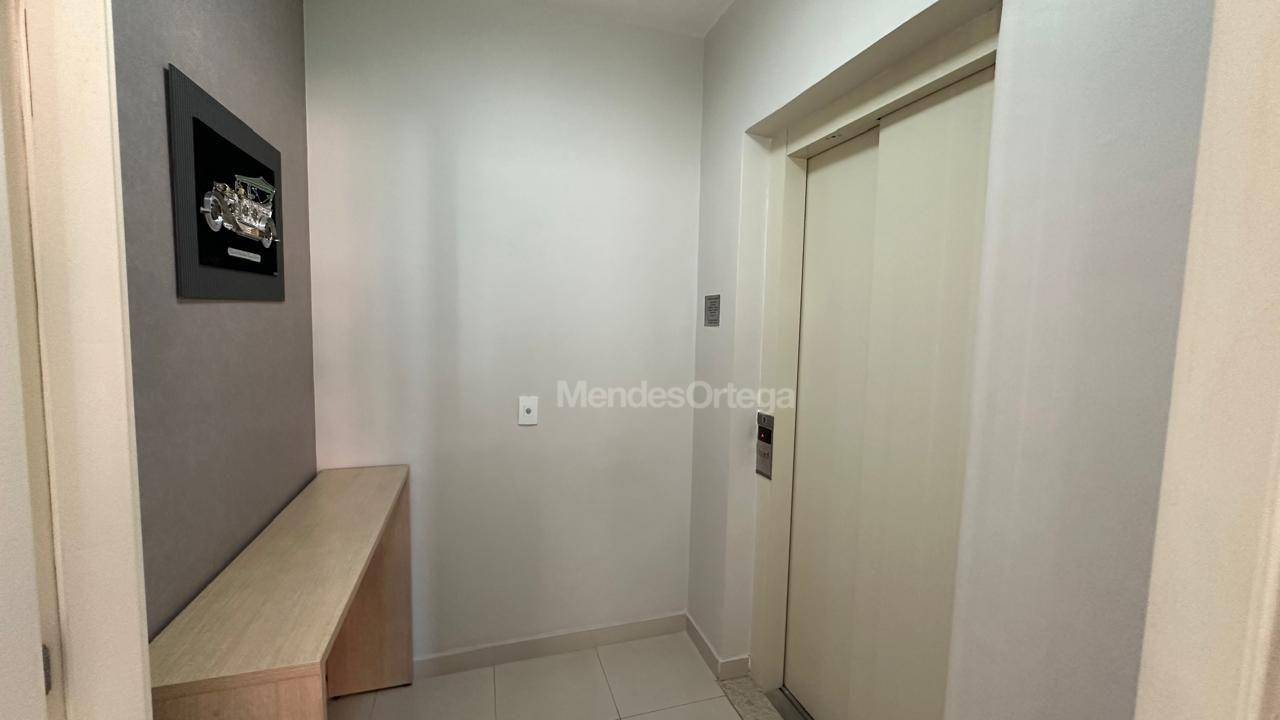 Apartamento à venda com 3 quartos, 194m² - Foto 12