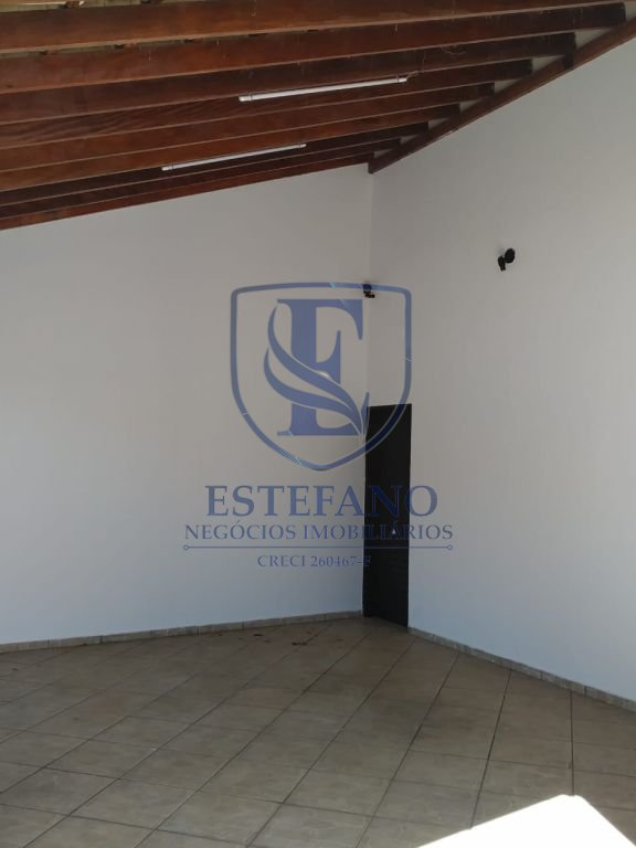 Casa para alugar com 3 quartos, 200m² - Foto 1