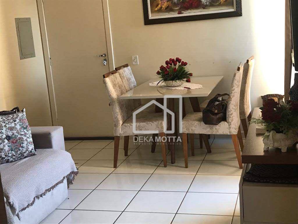 Apartamento à venda com 2 quartos, 67m² - Foto 1