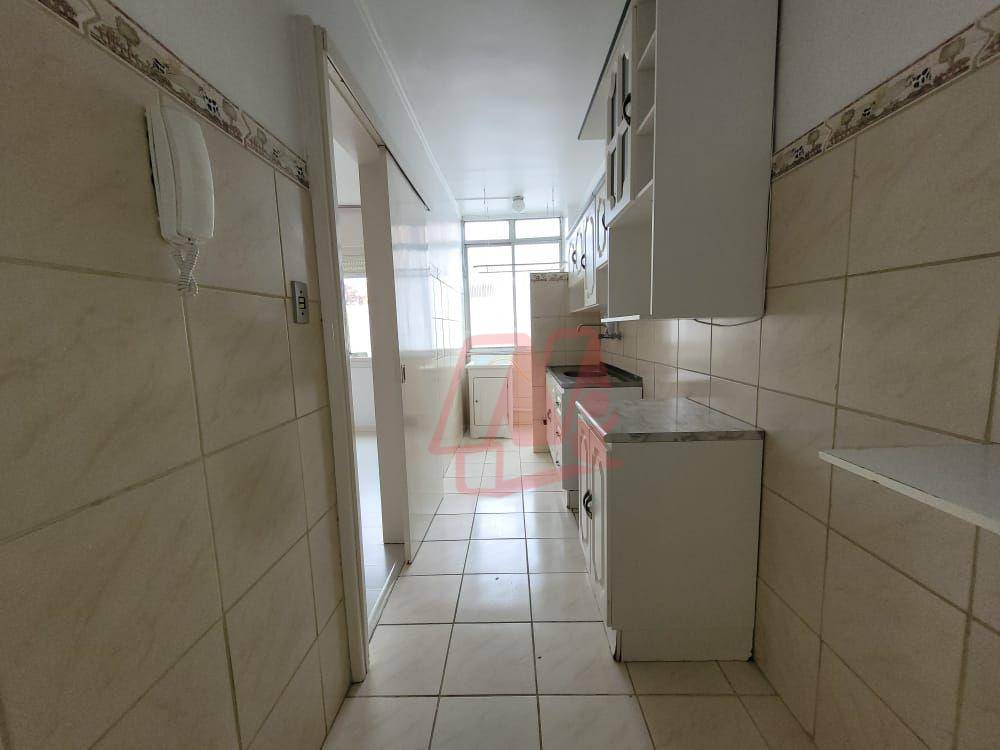 Apartamento à venda com 2 quartos, 70m² - Foto 5