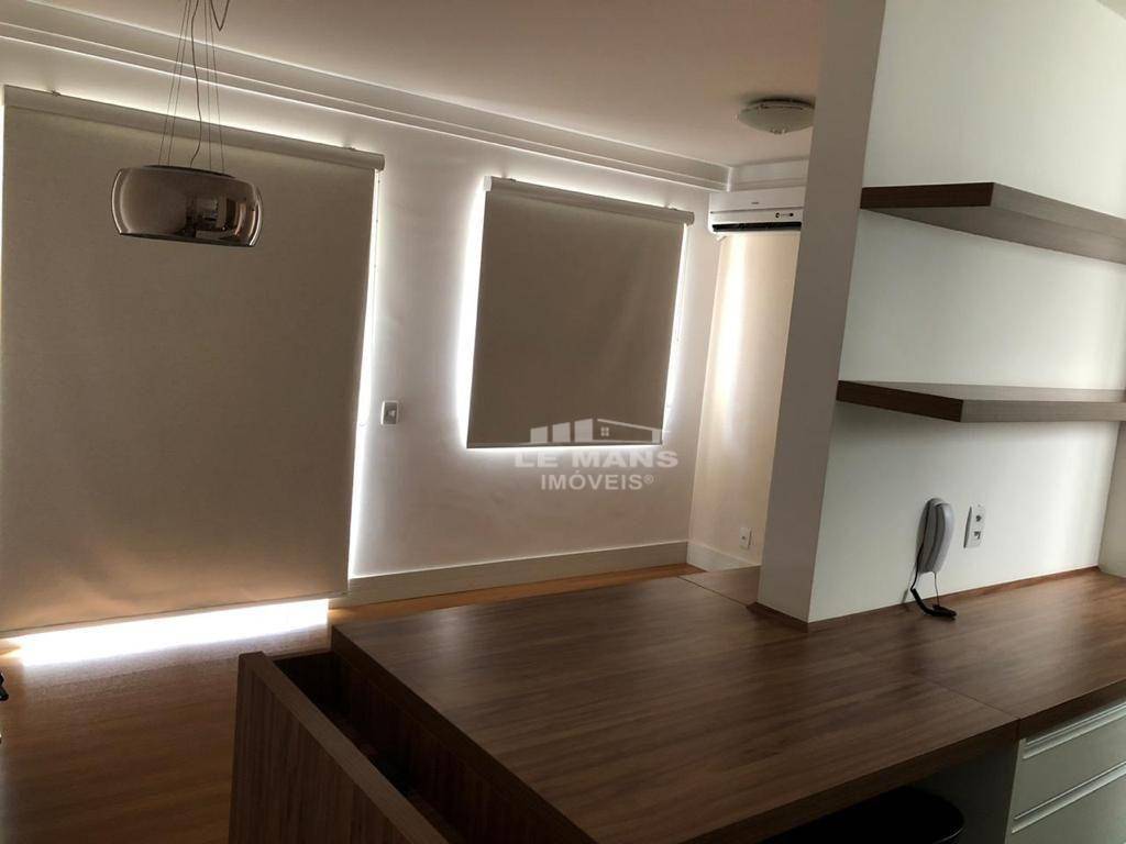 Apartamento à venda com 2 quartos, 63m² - Foto 7