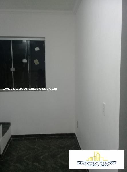 Casa à venda com 2 quartos, 250m² - Foto 6