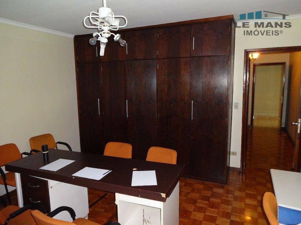 Casa à venda com 3 quartos, 277m² - Foto 17