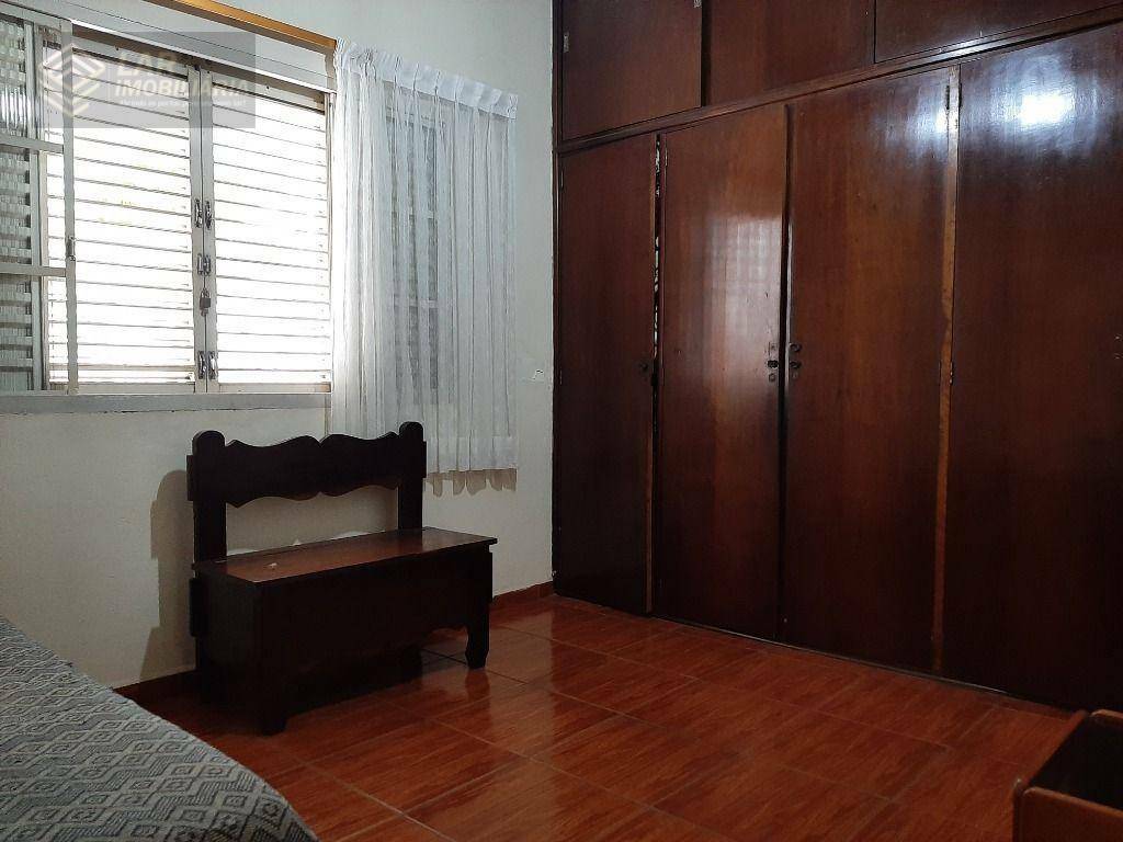 Casa à venda com 3 quartos, 230m² - Foto 13