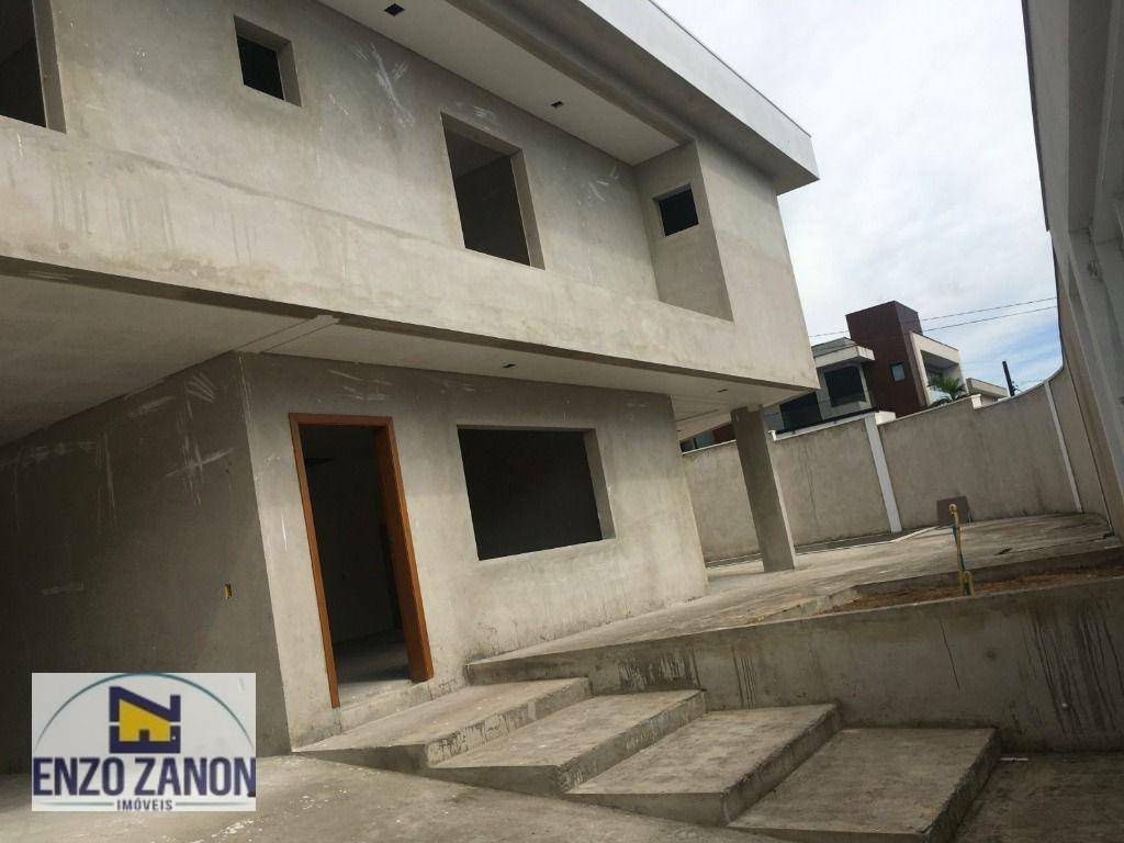 Sobrado à venda com 4 quartos, 320m² - Foto 2