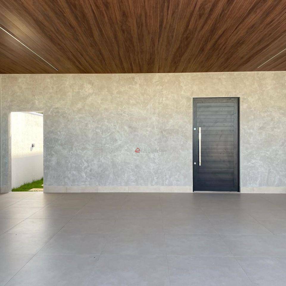 Casa à venda com 3 quartos, 360m² - Foto 4