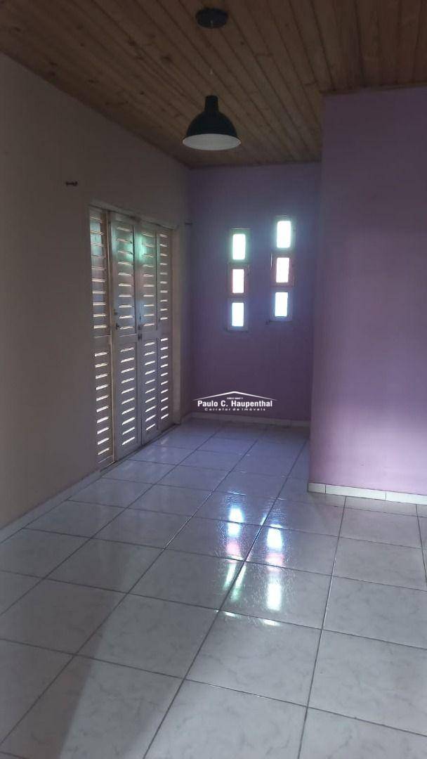 Casa à venda com 2 quartos, 75m² - Foto 9