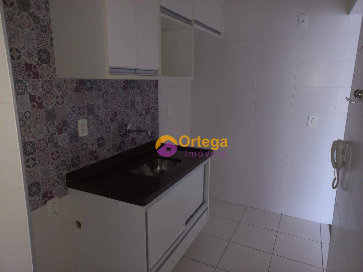 Apartamento à venda com 2 quartos, 72m² - Foto 5