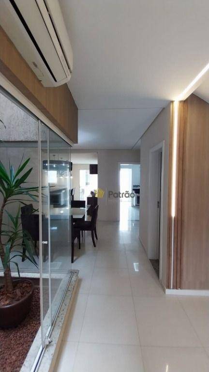 Sobrado para alugar com 3 quartos, 221m² - Foto 12