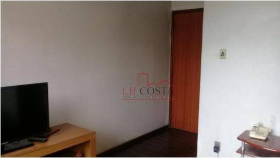 Apartamento à venda com 3 quartos, 60m² - Foto 4