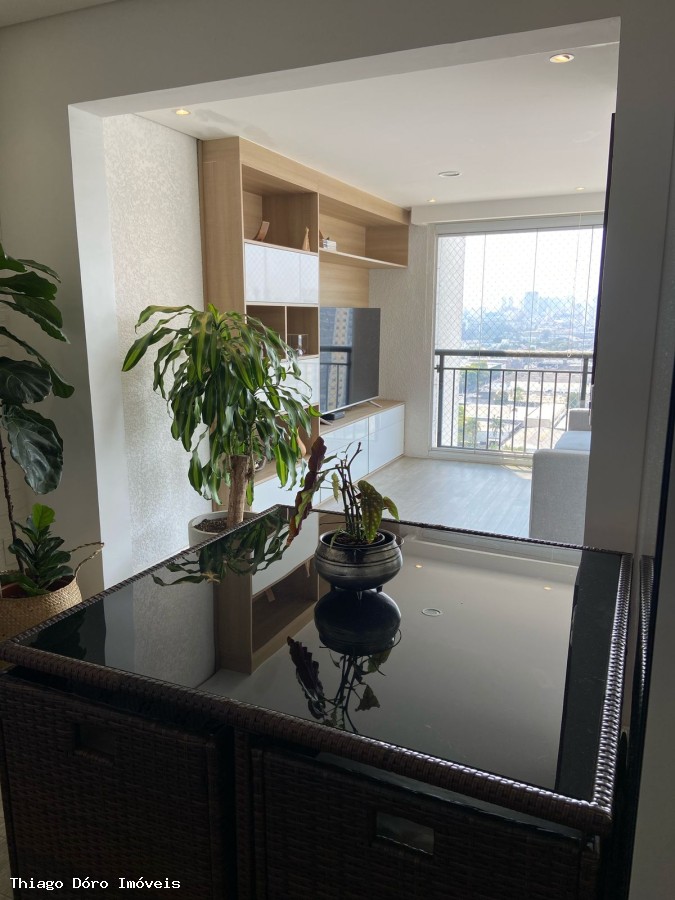 Apartamento à venda com 2 quartos, 67m² - Foto 3