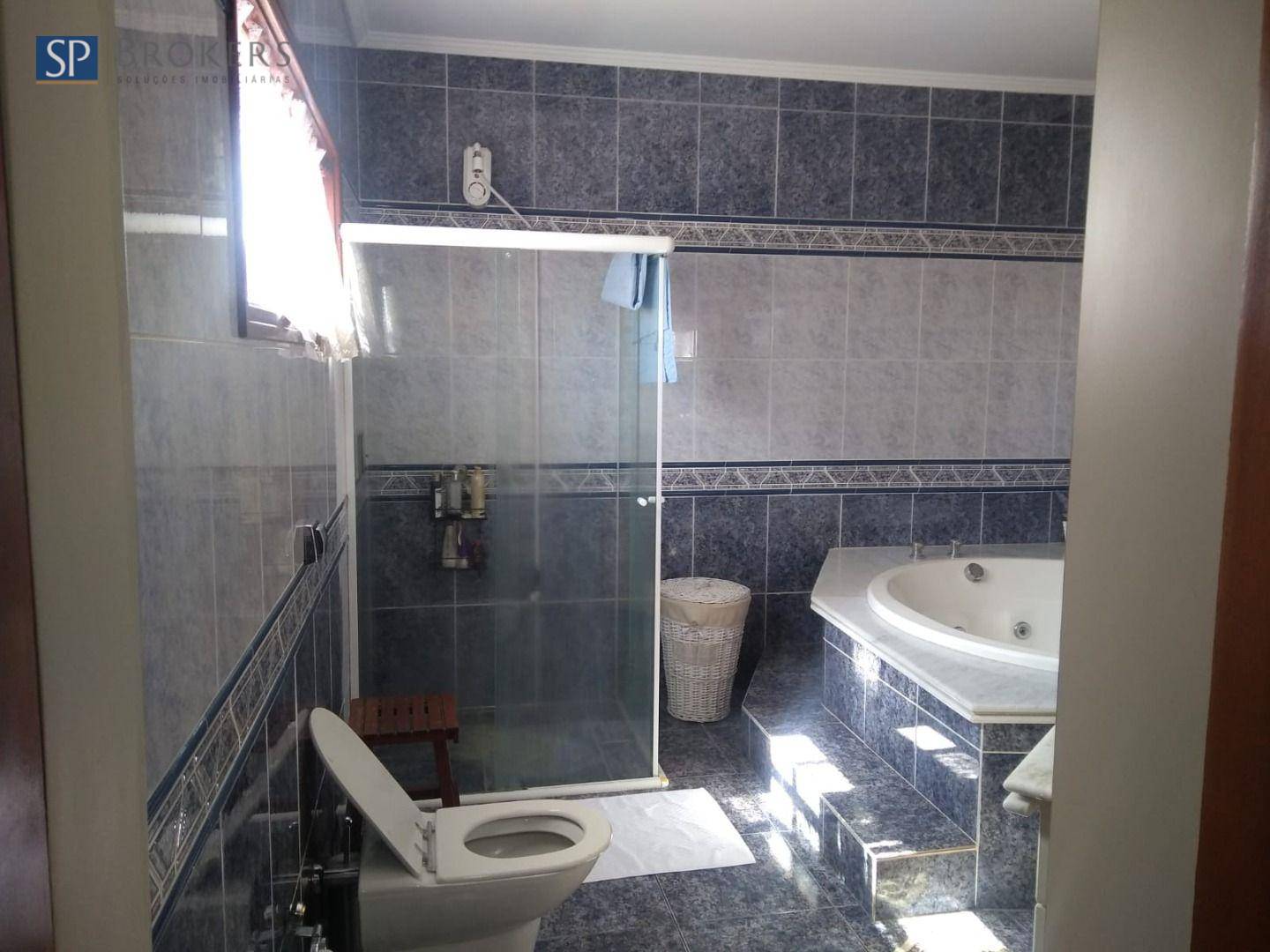 Casa à venda com 4 quartos, 250m² - Foto 9