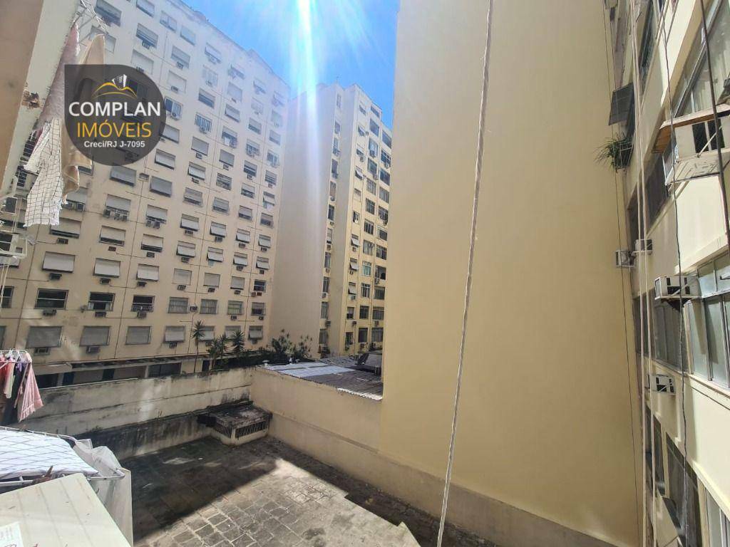 Apartamento à venda com 2 quartos, 67m² - Foto 18