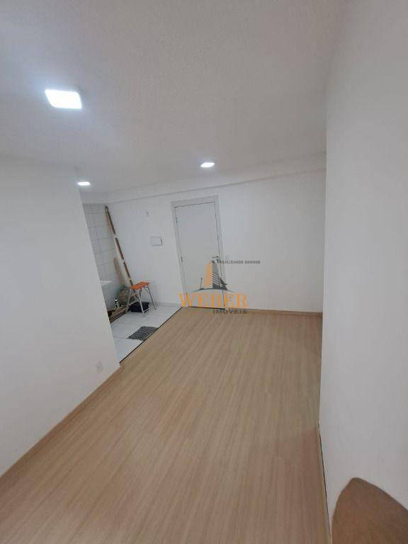 Apartamento à venda com 2 quartos, 41m² - Foto 11