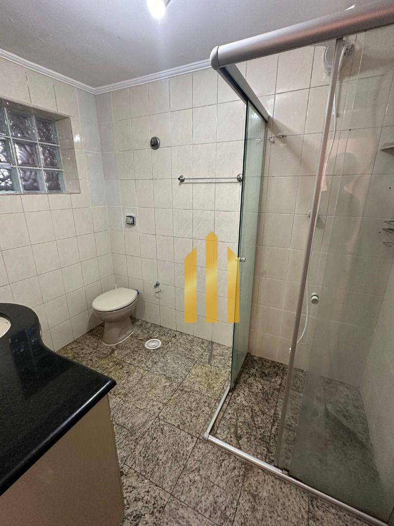 Apartamento para alugar com 2 quartos, 92m² - Foto 12