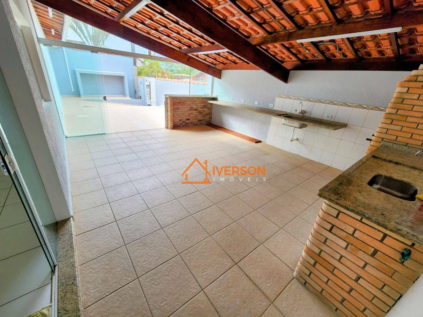 Casa à venda com 3 quartos, 100m² - Foto 15