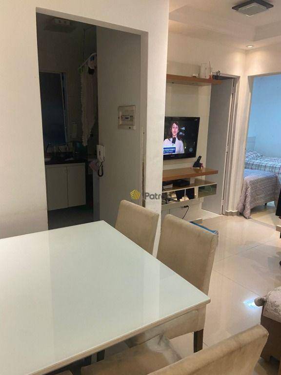 Apartamento à venda com 2 quartos, 43m² - Foto 1