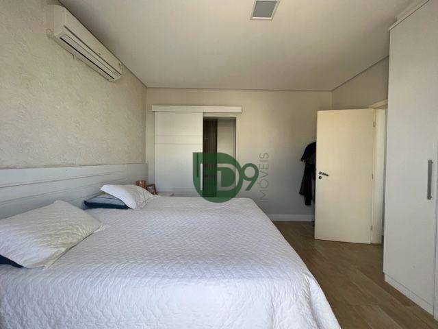 Casa de Condomínio à venda com 4 quartos, 217m² - Foto 22